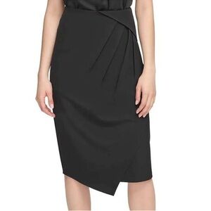 Elegant Black Calvin Klein Women's Skirt